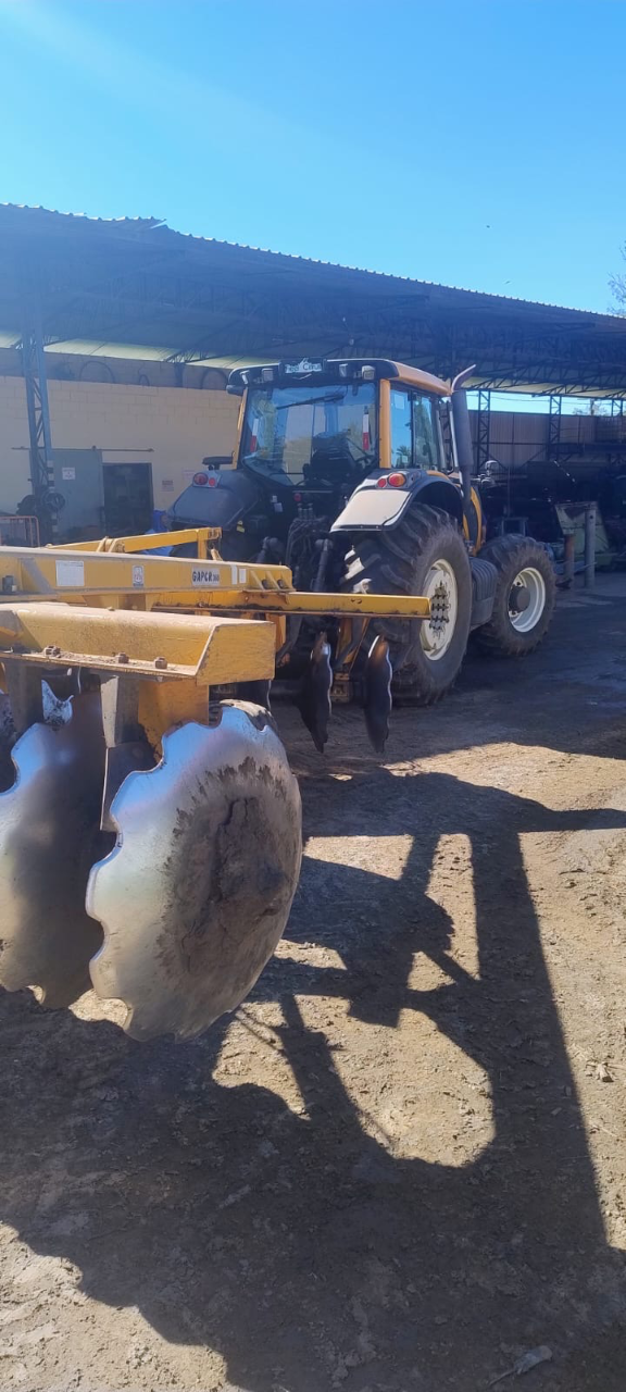 Trator Valtra bh 194 ano 2019 Semi novo único dono  Proto para trabalhar  Oportunidade de negócios  Valor 375 mil - Foto 7